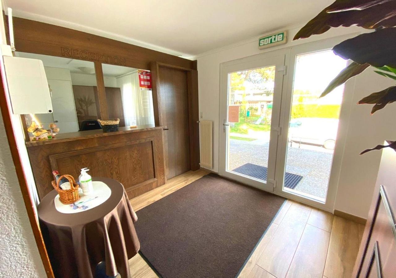 Motel Des Fleurs Servion Luaran gambar