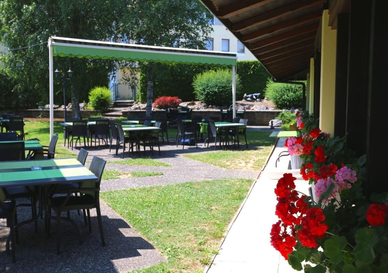 Motel Des Fleurs Servion Luaran gambar