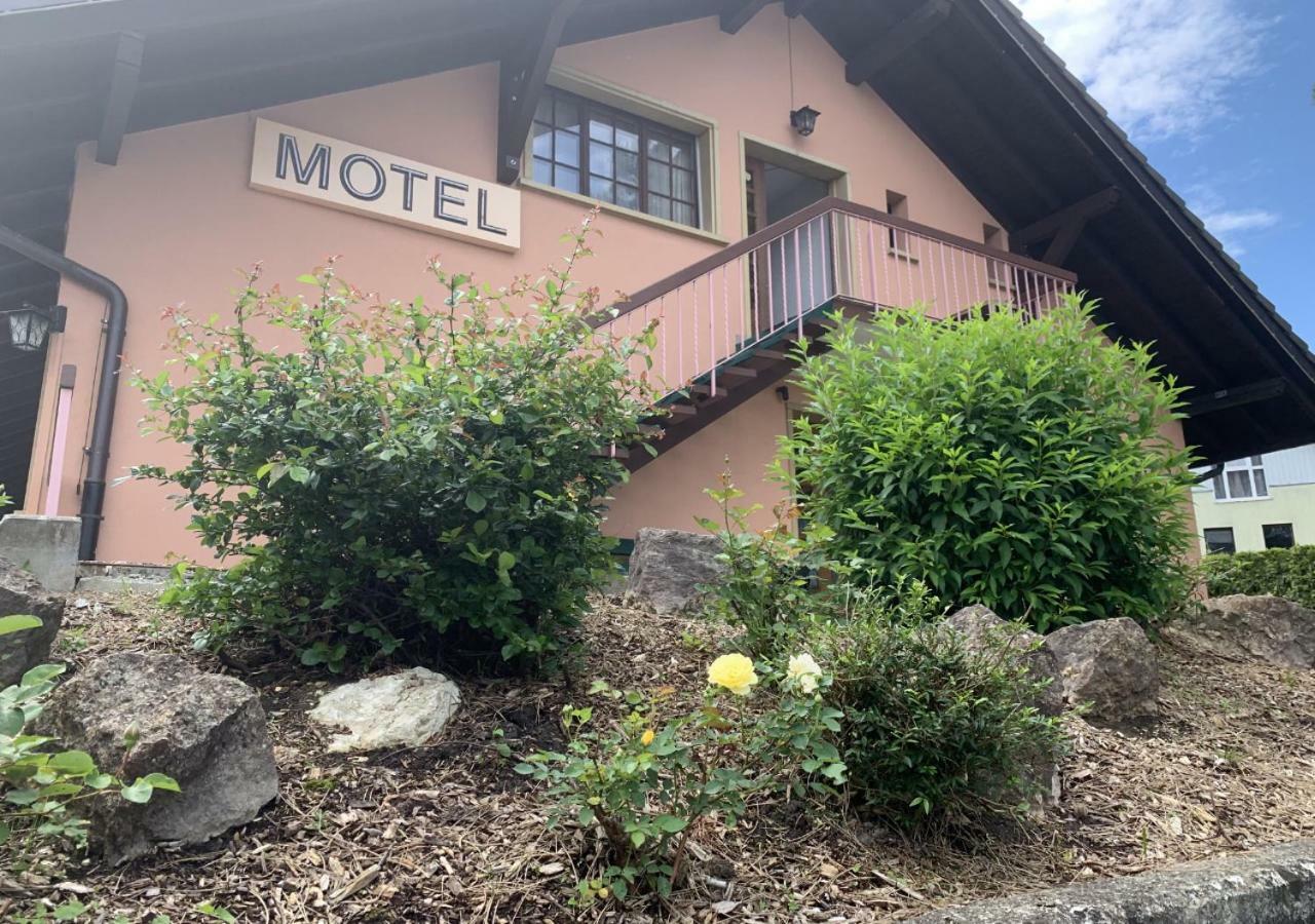 Motel Des Fleurs Servion Luaran gambar